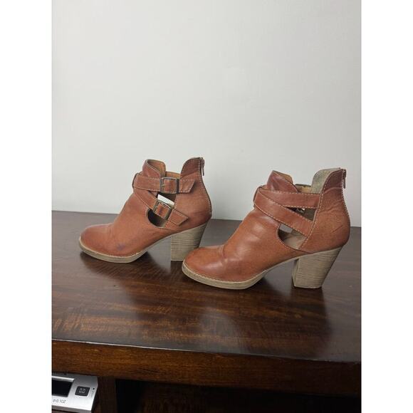 Maurice’s Women’s Western Boot Heel, Light Brown Size 8 - Picture 7 of 13